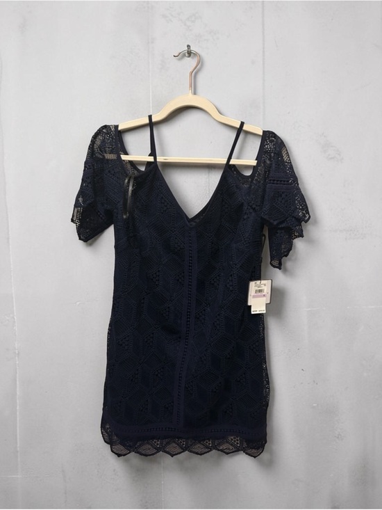 Laundry By Shelli Segal Dresses & Skirts - Laundry By Shelli Segal Navy Crochet Cold-Shoulder Mini Dress